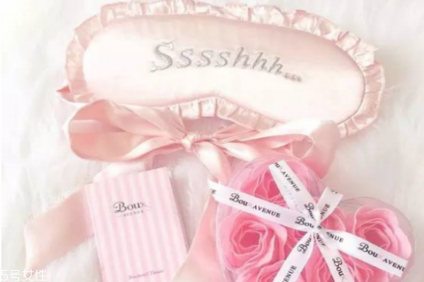 過期的化妝品用了會怎么樣 使用過期化妝品的危害 過期的化妝品用了會怎么樣 使用過期化妝品的危害