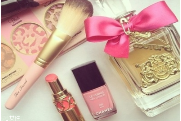 過期的化妝品用了會怎么樣 使用過期化妝品的危害 過期的化妝品用了會怎么樣 使用過期化妝品的危害