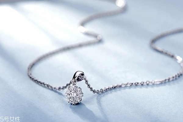 鉆石吊墜回收價格 要看鉆石品質