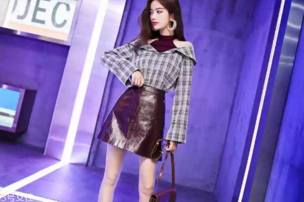 英倫風(fēng)穿搭女 小個子也能搞定 英倫風(fēng)穿搭女 小個子也能搞定