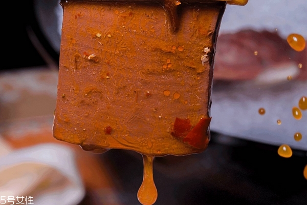 鴨血是怎么做出來(lái)的 其實(shí)很簡(jiǎn)單 鴨血是怎么做出來(lái)的 其實(shí)很簡(jiǎn)單