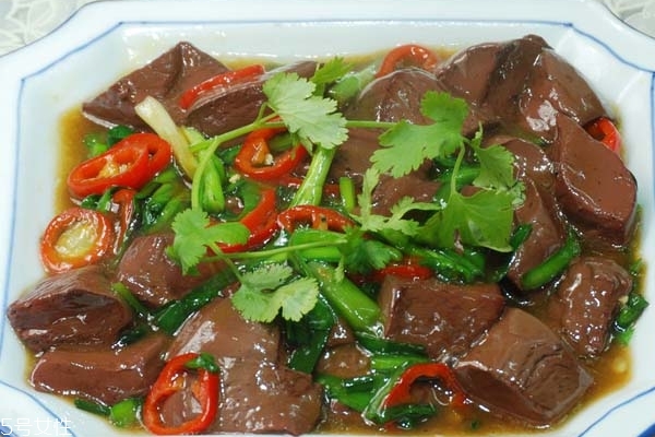 豬血為什么能清肺 因為這個原因 豬血為什么能清肺 因為這個原因