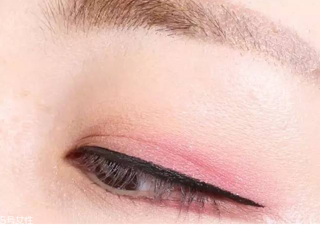 適合學生黨的眼影有哪些 學生黨眼影推薦