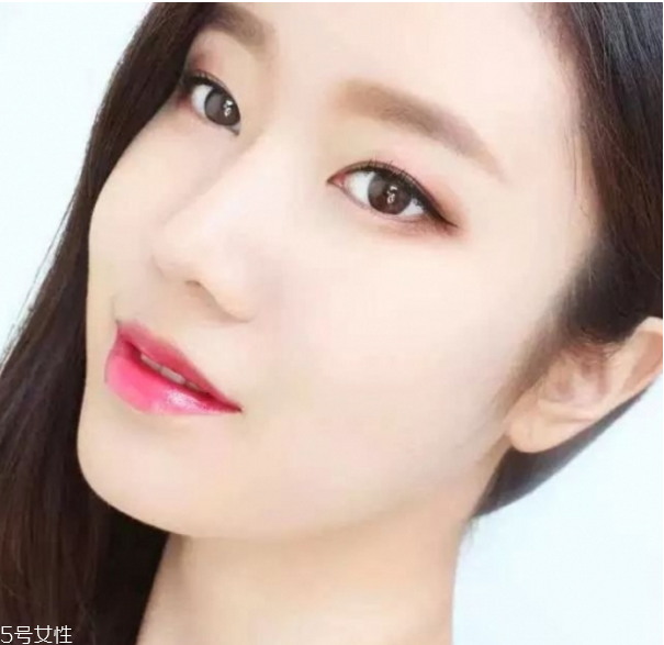 初學者化妝步驟教程 女神魅力妝容 初學者化妝步驟教程 女神魅力妝容