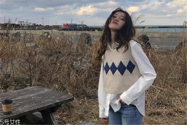 學(xué)院風(fēng)穿搭圖片 還原青春少女時(shí)代 學(xué)院風(fēng)穿搭圖片 還原青春少女時(shí)代