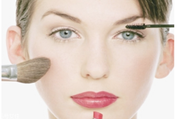 痘痘肌膚怎么化妝 還你無(wú)暇美肌 痘痘肌膚怎么化妝 還你無(wú)暇美肌