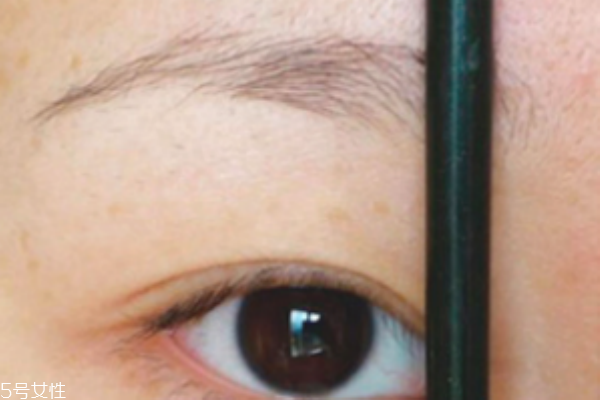 初學(xué)者怎么修眉毛 修出完美眉型 初學(xué)者怎么修眉毛 修出完美眉型