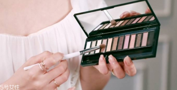 和男朋友約會(huì)化什么妝好看 直男最愛妝容 和男朋友約會(huì)化什么妝好看 直男最愛妝容