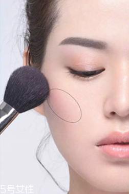 和男朋友約會(huì)化什么妝好看 直男最愛妝容 和男朋友約會(huì)化什么妝好看 直男最愛妝容