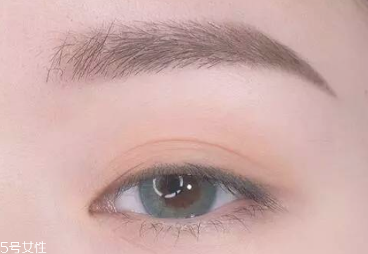 網(wǎng)紅妝怎么化 網(wǎng)紅妝步驟畫(huà)法 網(wǎng)紅妝怎么化 網(wǎng)紅妝步驟畫(huà)法