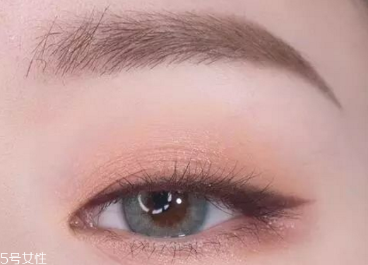 網(wǎng)紅妝怎么化 網(wǎng)紅妝步驟畫(huà)法 網(wǎng)紅妝怎么化 網(wǎng)紅妝步驟畫(huà)法