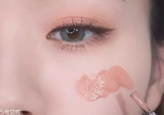 網(wǎng)紅妝怎么化 網(wǎng)紅妝步驟畫(huà)法 網(wǎng)紅妝怎么化 網(wǎng)紅妝步驟畫(huà)法
