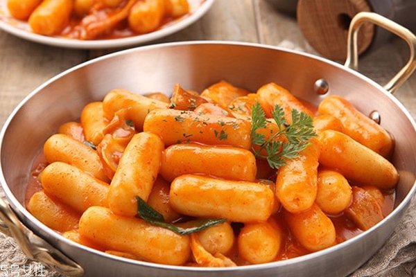 年糕為什么有臭味 肯定是變質(zhì)了 年糕為什么有臭味 肯定是變質(zhì)了