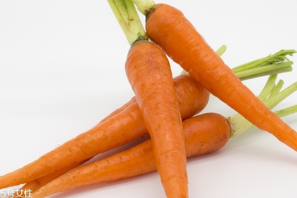 胡蘿卜為什么要用油炒 這是認(rèn)識(shí)誤區(qū) 胡蘿卜為什么要用油炒 這是認(rèn)識(shí)誤區(qū)