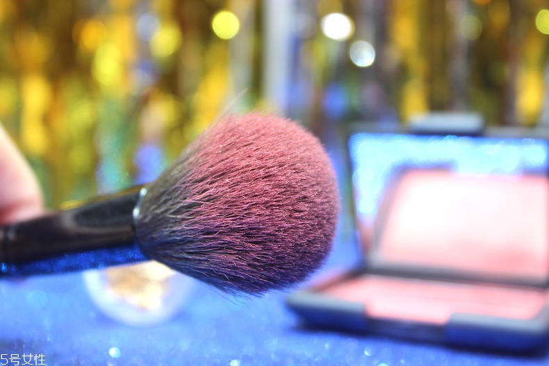 nars腮紅哪個顏色好看 日常妝不能缺少這3個色 nars腮紅哪個顏色好看 日常妝不能缺少這3個色