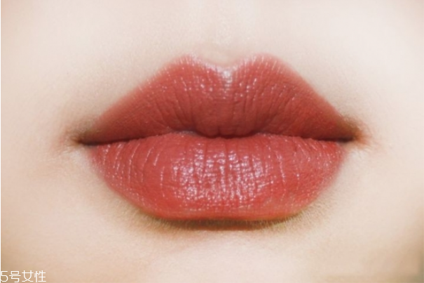 秋冬口紅哪個(gè)顏色好看 秋冬口紅色號(hào)推薦 秋冬口紅哪個(gè)顏色好看 秋冬口紅色號(hào)推薦