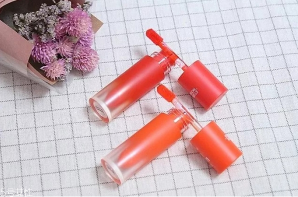 秋冬口紅哪個(gè)顏色好看 秋冬口紅色號(hào)推薦 秋冬口紅哪個(gè)顏色好看 秋冬口紅色號(hào)推薦