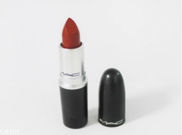 秋冬口紅哪個(gè)顏色好看 秋冬口紅色號(hào)推薦 秋冬口紅哪個(gè)顏色好看 秋冬口紅色號(hào)推薦