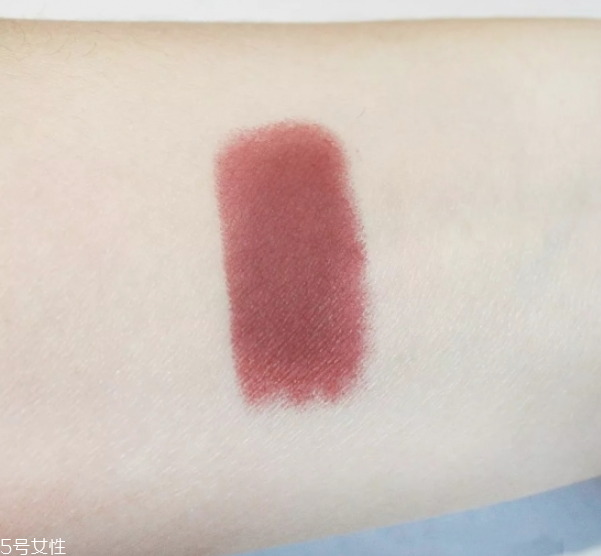 秋冬口紅哪個(gè)顏色好看 秋冬口紅色號(hào)推薦 秋冬口紅哪個(gè)顏色好看 秋冬口紅色號(hào)推薦