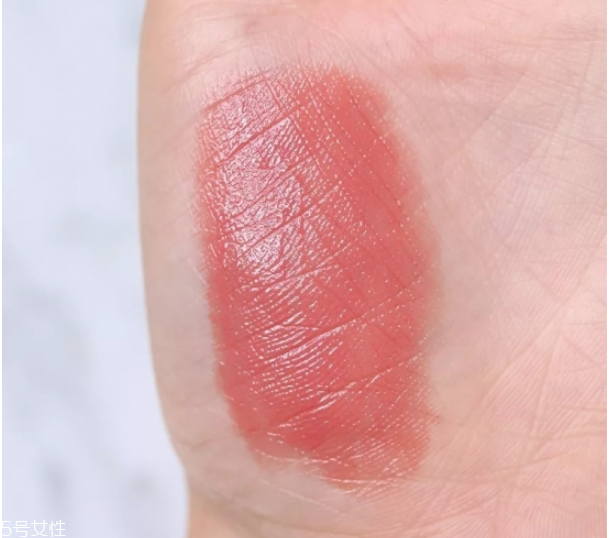 秋冬口紅哪個(gè)顏色好看 秋冬口紅色號(hào)推薦 秋冬口紅哪個(gè)顏色好看 秋冬口紅色號(hào)推薦