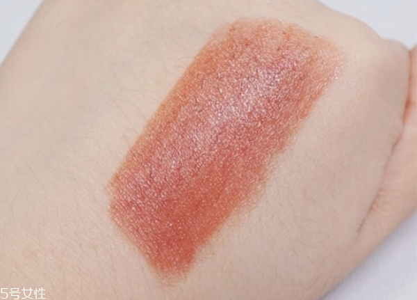 秋冬口紅哪個(gè)顏色好看 秋冬口紅色號(hào)推薦 秋冬口紅哪個(gè)顏色好看 秋冬口紅色號(hào)推薦