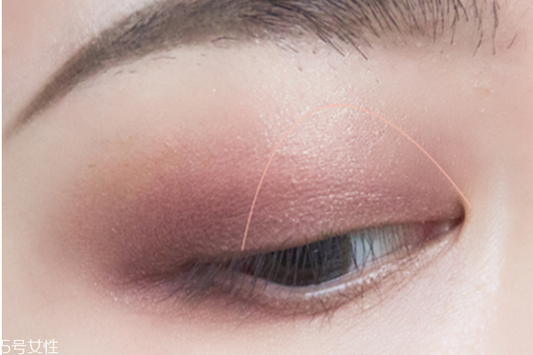 復(fù)古妝怎么畫(huà) 復(fù)古妝容教程