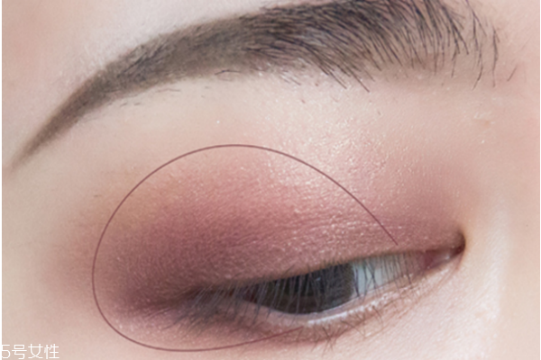 復(fù)古妝怎么畫(huà) 復(fù)古妝容教程