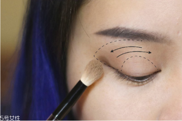 復(fù)古妝怎么畫(huà) 復(fù)古妝容教程
