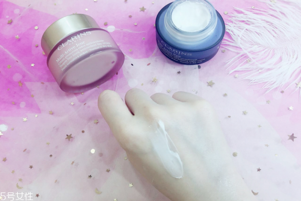 嬌韻詩日霜晚霜怎么樣 白加黑守住青春底線 嬌韻詩日霜晚霜怎么樣 白加黑守住青春底線