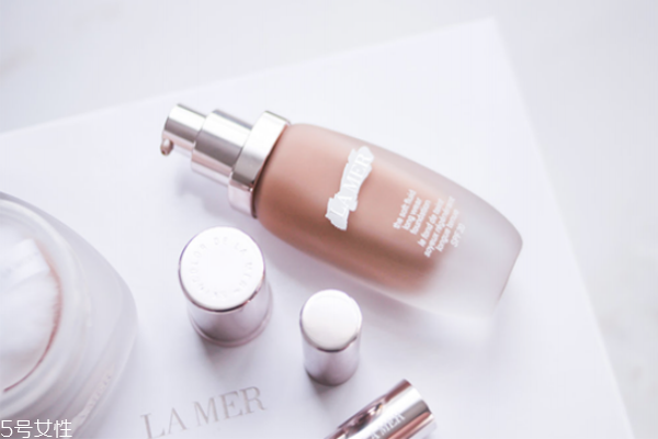 養(yǎng)膚的粉底液推薦 從平價(jià)到貴婦的底妝 養(yǎng)膚的粉底液推薦 從平價(jià)到貴婦的底妝