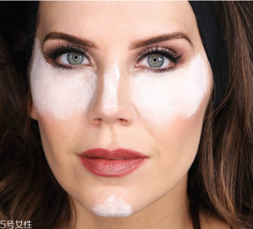 適合秋冬用的粉底液有哪些 秋冬粉底液推薦 適合秋冬用的粉底液有哪些 秋冬粉底液推薦