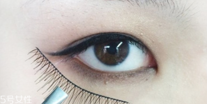 內(nèi)雙怎么畫眼妝 內(nèi)雙大眼妝的畫法 內(nèi)雙怎么畫眼妝 內(nèi)雙大眼妝的畫法