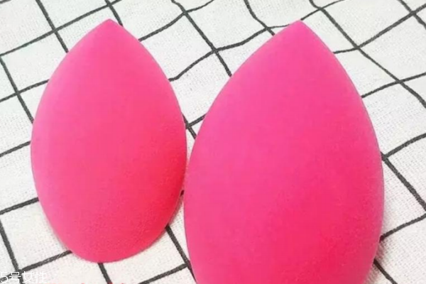 美妝蛋怎么用不會吸粉 學習一下最熱的用法 美妝蛋怎么用不會吸粉 學習一下最熱的用法