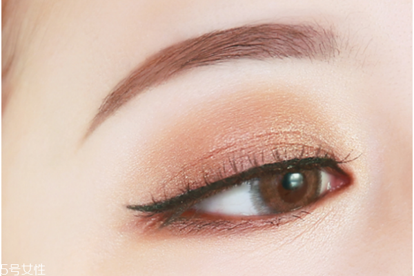 漸層眼影的畫法 漸層眼影畫法步驟圖 漸層眼影的畫法 漸層眼影畫法步驟圖