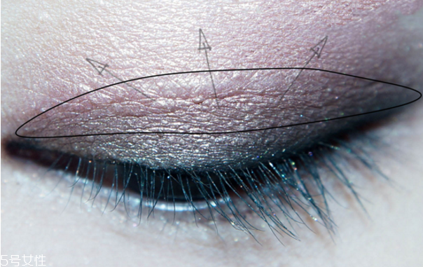 漸層眼影的畫法 漸層眼影畫法步驟圖 漸層眼影的畫法 漸層眼影畫法步驟圖