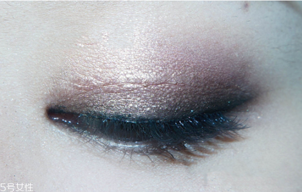 漸層眼影的畫法 漸層眼影畫法步驟圖 漸層眼影的畫法 漸層眼影畫法步驟圖