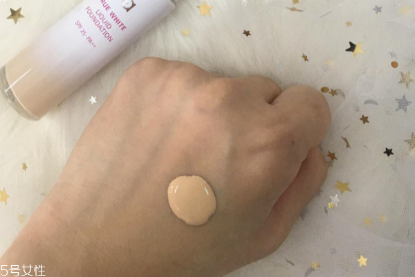za粉底液適合什么膚質(zhì) 不干不油不卡粉 za粉底液適合什么膚質(zhì) 不干不油不卡粉
