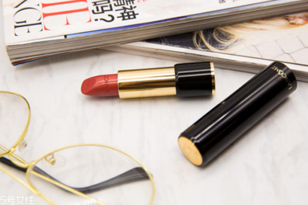 蘭蔻120沾杯嗎 親測(cè)喝水不會(huì)粘杯