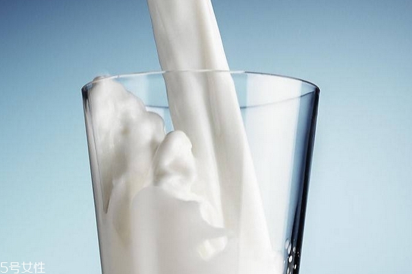 牛奶為什么用方盒子裝 原來(lái)還有這些說(shuō)法