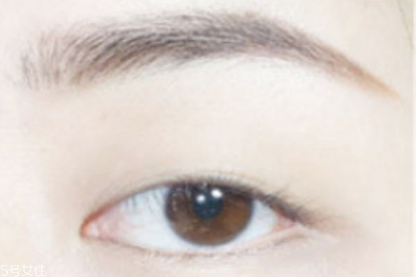 單眼皮內(nèi)雙怎么畫(huà)眼線 單眼皮內(nèi)雙女生眼妝畫(huà)法技巧
