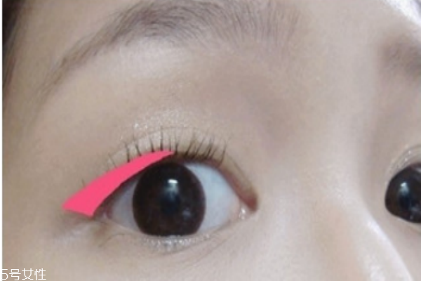 怎么快速學(xué)會(huì)化妝 最簡(jiǎn)單眼妝畫法教程