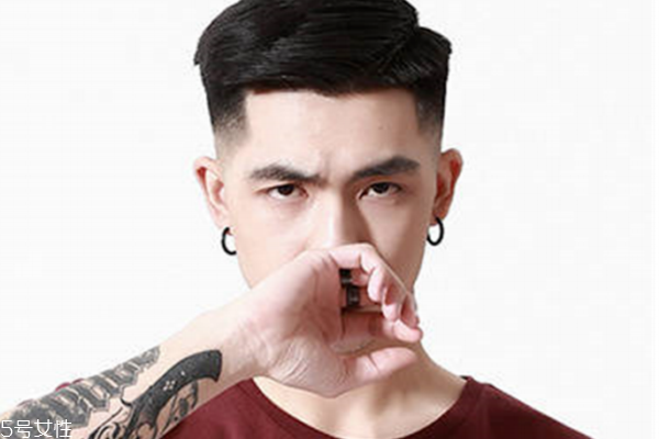 男生發(fā)型怎么選擇 看這4條線就夠了 男生發(fā)型怎么選擇 看這4條線就夠了