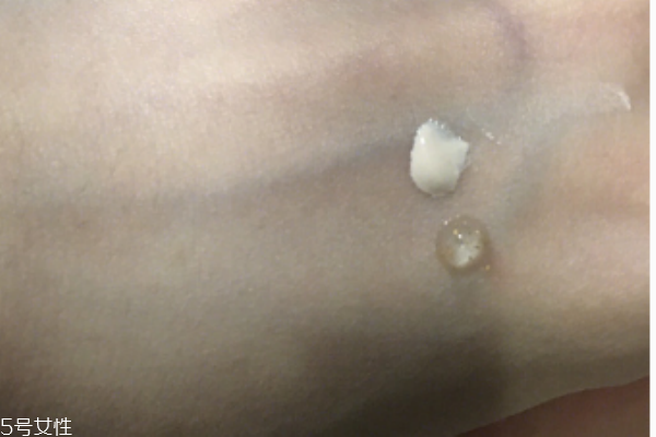 嬌蘭妝前乳和cpb隔離哪個(gè)好 兩款?yuàn)y前對比 嬌蘭妝前乳和cpb隔離哪個(gè)好 兩款?yuàn)y前對比