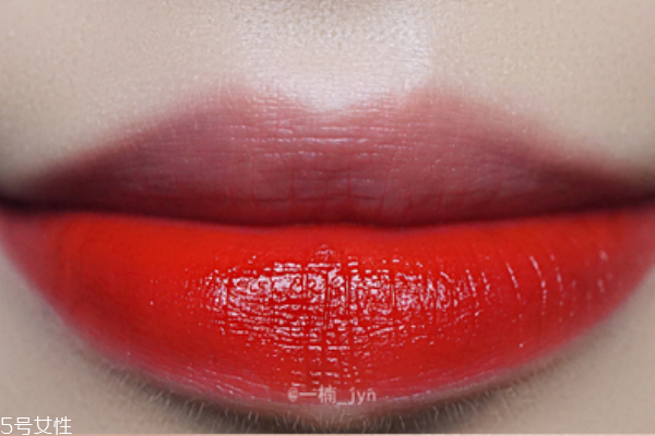 阿瑪尼紅管402和黑管402區(qū)別 阿瑪尼紅管402專柜價(jià) 阿瑪尼紅管402和黑管402區(qū)別 阿瑪尼紅管402專柜價(jià)