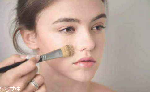 遮瑕膏可以遮住吻痕嗎 最全遮瑕膏使用方法技巧 遮瑕膏可以遮住吻痕嗎 最全遮瑕膏使用方法技巧