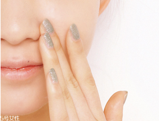 遮瑕膏可以遮住吻痕嗎 最全遮瑕膏使用方法技巧 遮瑕膏可以遮住吻痕嗎 最全遮瑕膏使用方法技巧