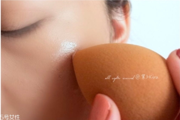裸妝效果最好的化妝品 打造完美裸妝 裸妝效果最好的化妝品 打造完美裸妝