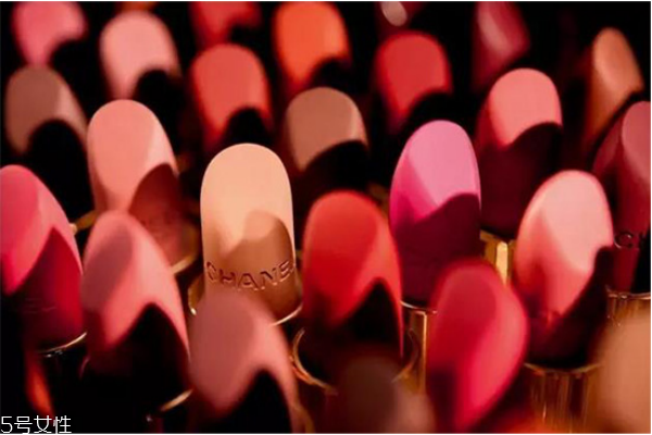 口紅霧面啞光什么意思 ?口紅霧面和啞光的效果 口紅霧面啞光什么意思 ?口紅霧面和啞光的效果