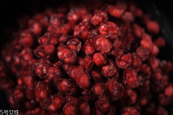 五味子怎么保存 這個(gè)方法簡(jiǎn)單又有效 五味子怎么保存 這個(gè)方法簡(jiǎn)單又有效