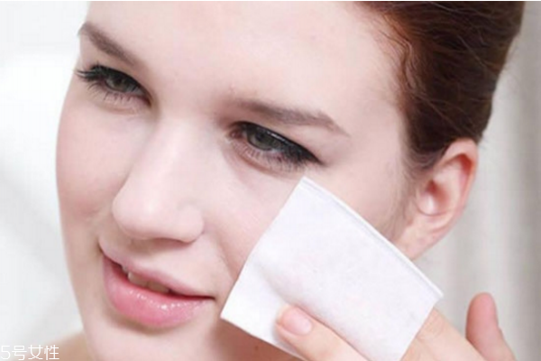 dhc卸妝油可以卸眼唇嗎 dhc卸妝油去黑頭方法 dhc卸妝油可以卸眼唇嗎 dhc卸妝油去黑頭方法